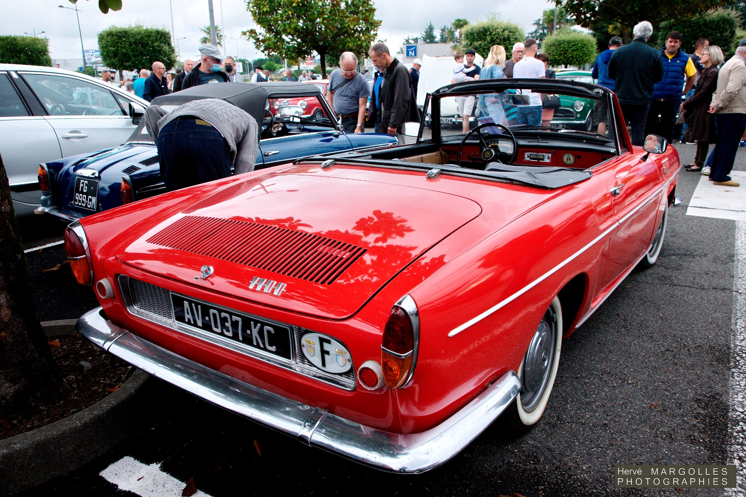 Renault Caravelle-04.jpg